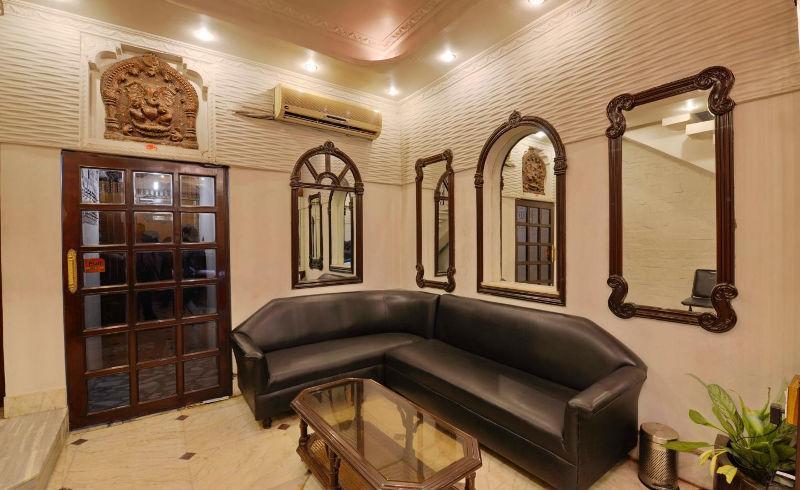 כלכותה Hotel Heera מראה חיצוני תמונה